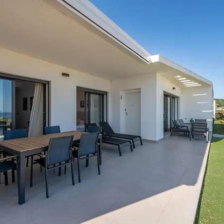 Daire Golf Front & Gibraltar Views By Caseo *